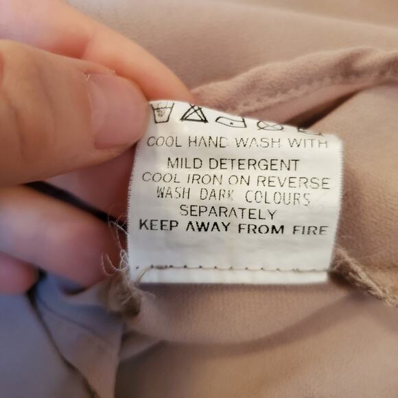 Tobi Pleated Blouse Mauve Taupe Small - Picture 8 of 8